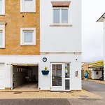 Flash Sale Kemptown 3 Bedrooms Flat Bn278Nep