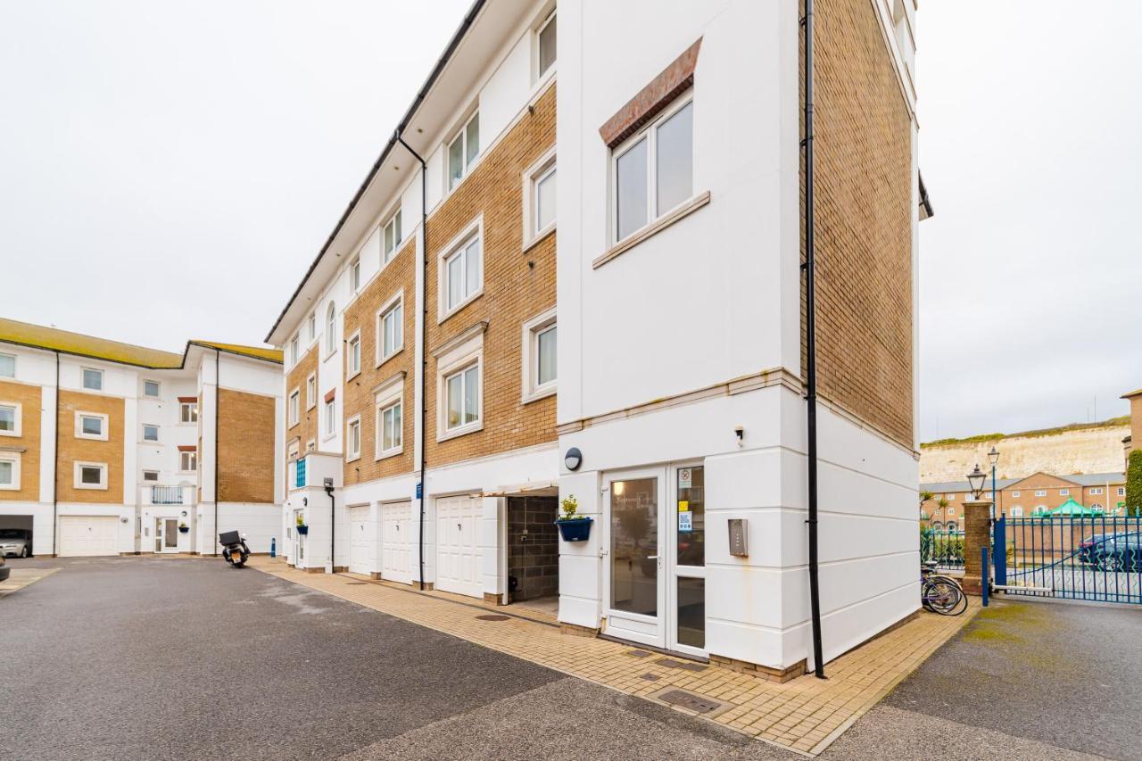 Flash Sale Kemptown 3 Bedrooms Flat Bn278nep