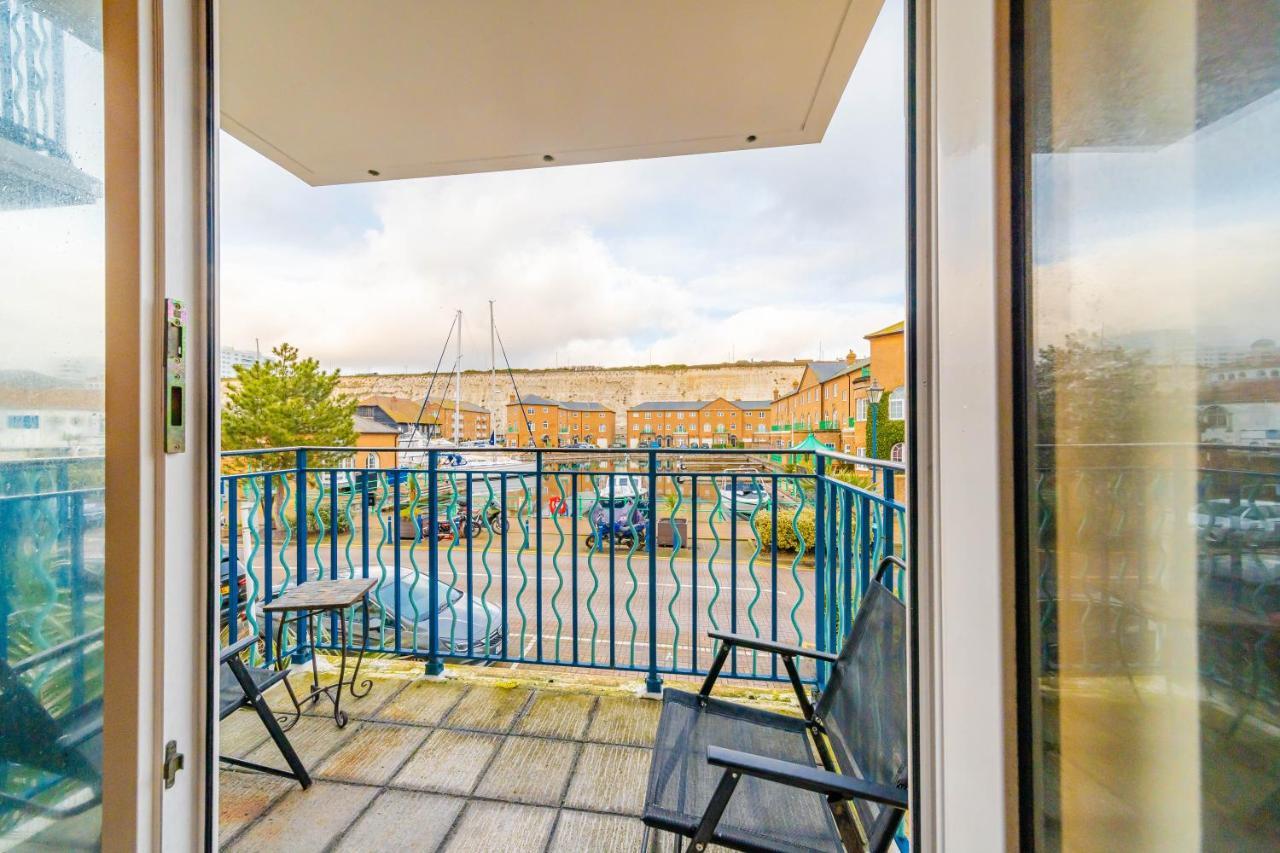 Flash Sale Kemptown 3 Bedrooms Flat Bn278nep *